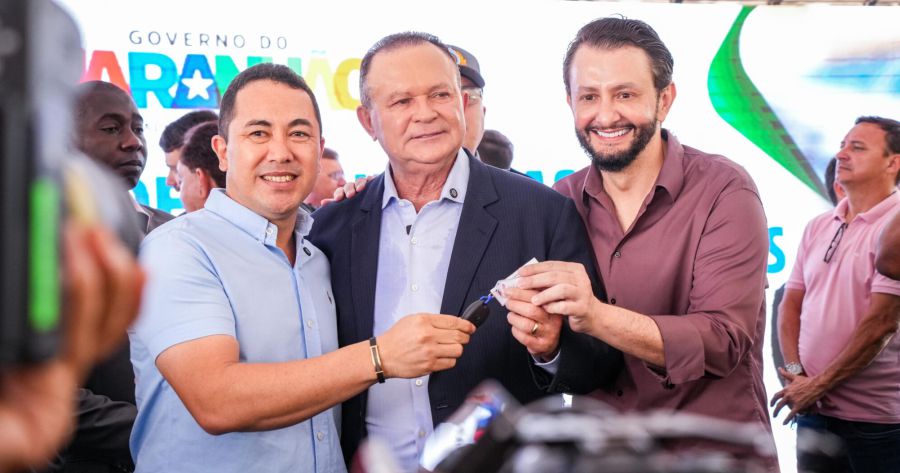Mais uma conquista para a saúde de Pinheiro: prefeito André da Ralpnet recebe nova ambulância entregue pelo Governo do Estado