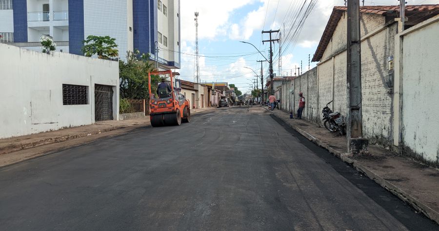 Pinheiro ganhando cara nova: programa de recuperação de ruas transforma a cidade sob gestão de André da Ralpnet