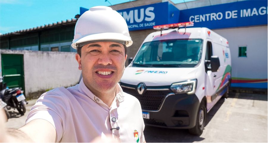 Saúde de Pinheiro avança e André da Ralpnet entrega nova ambulância 0 km para reforçar atendimento à população